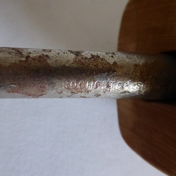 VINTAGE ROCHESTER CEDAR WOOD MENS SHOE TREE FORM SHAPER (MEDIUM) USED - Picture 7 of 10